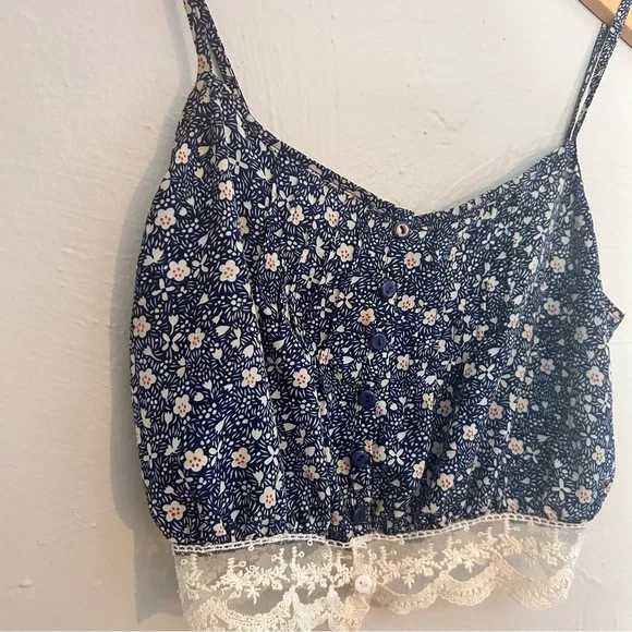 Lucca Couture Blue Floral Button Up Crop Top Lace Detail Size Small - Picture 3 of 11
